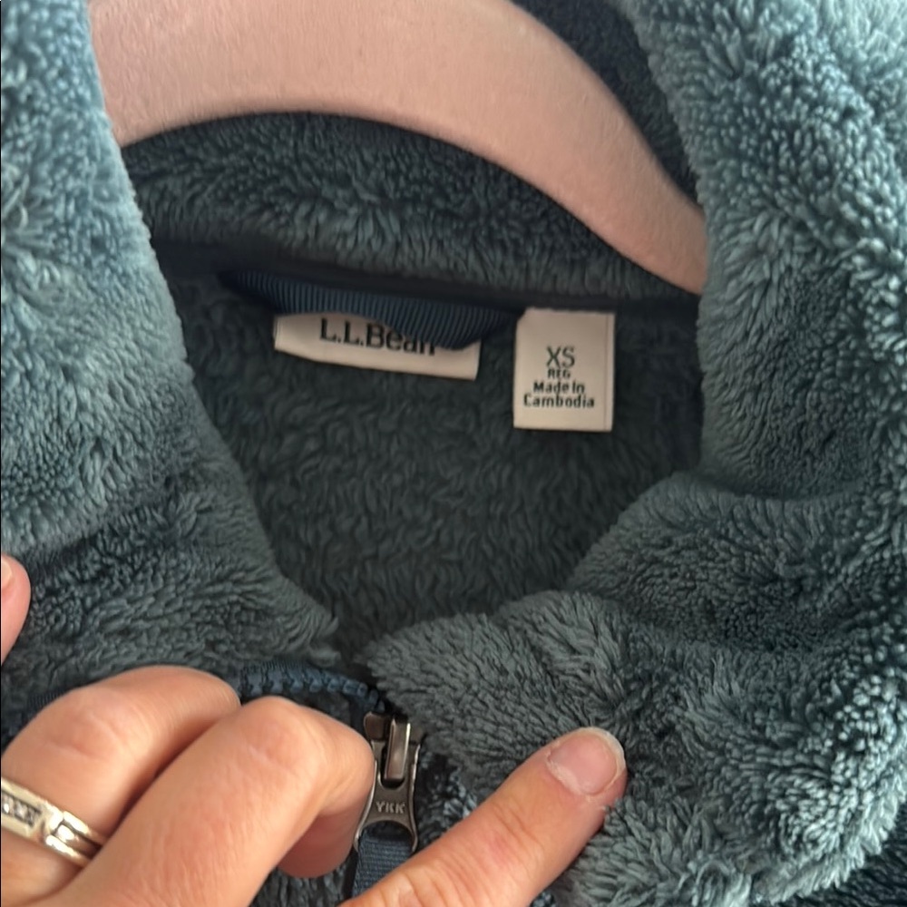 Women's L.L.Bean Hi-Pile Fleece Jacket - Picture 6 of 6